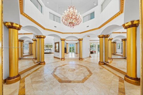 Casa en venta en Hollywood, Florida, 5 dormitorios, 414.72 m2 № 1410404 - foto 4