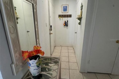 Condominio en venta en Saint Petersburg, Florida, 1 dormitorio, 73.11 m2 № 1395313 - foto 3