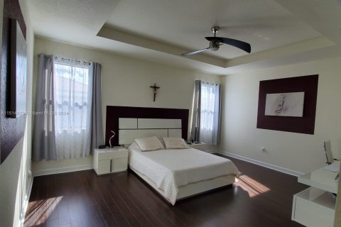 Купить виллу или дом в Хайалиа, Флорида 4 спальни, 245.45м2, № 949591 - фото 19