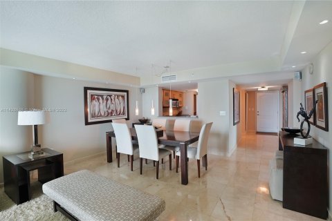 Condo in Miami, Florida, 2 bedrooms  № 653843 - photo 3