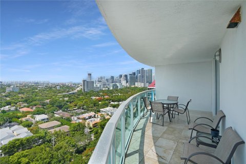 Copropriété à vendre à Miami, Floride: 2 chambres, 127 m2 № 653843 - photo 24