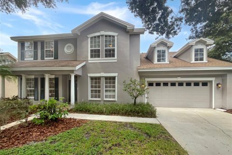 House in Tampa, Florida 4 bedrooms, 284.84 sq.m. № 1336808 - photo 1