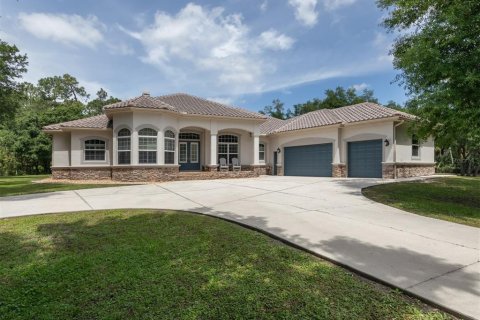 Villa ou maison à vendre à North Port, Floride: 4 chambres, 432.55 m2 № 1125659 - photo 1