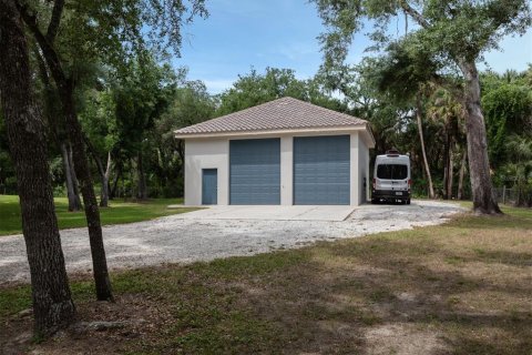 Villa ou maison à vendre à North Port, Floride: 4 chambres, 432.55 m2 № 1125659 - photo 29