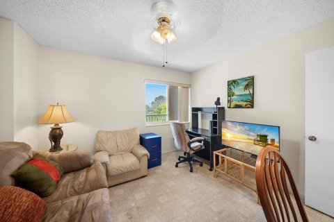 Condo in Tamarac, Florida, 2 bedrooms  № 1221465 - photo 2