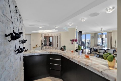 Condo in Aventura, Florida, 3 bedrooms  № 1079936 - photo 9