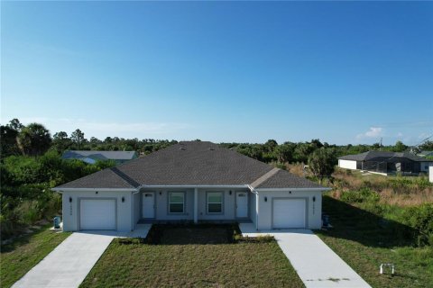 Propiedad comercial en venta en Port Charlotte, Florida, 6 dormitorios, 111.48 m2 № 1263031 - foto 27