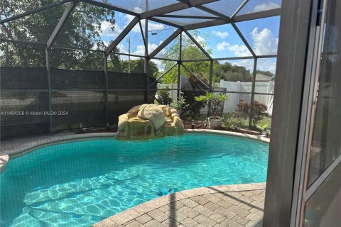 Casa en venta en Port St. Lucie, Florida, 3 dormitorios, 162.02 m2 № 1103731 - foto 15