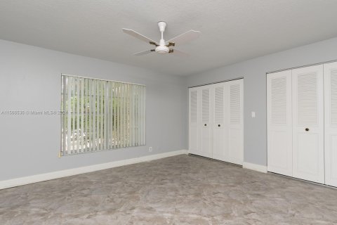 Condominio en venta en Lake Worth, Florida, 2 dormitorios, 87.42 m2 № 1103780 - foto 16