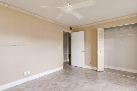 Condominio en venta en Lake Worth, Florida, 2 dormitorios, 87.42 m2 № 1103780 - foto 20