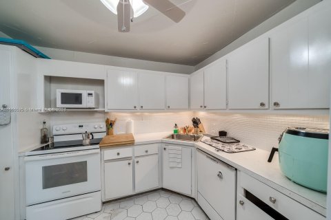 Copropriété à vendre à Aventura, Floride: 1 chambre, 81.1 m2 № 1103779 - photo 22