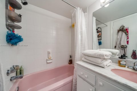 Copropriété à vendre à Aventura, Floride: 1 chambre, 81.1 m2 № 1103779 - photo 26