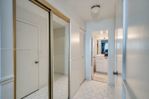 Copropriété à vendre à Aventura, Floride: 1 chambre, 81.1 m2 № 1103779 - photo 28