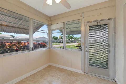 House in Boynton Beach, Florida 2 bedrooms, 141.58 sq.m. № 1389624 - photo 18