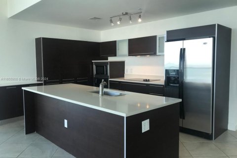 Copropriété à louer à Miami, Floride: 3 chambres, 213.68 m2 № 1358582 - photo 11