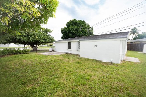 Casa en venta en Cutler Bay, Florida, 4 dormitorios, 130.53 m2 № 1358580 - foto 15