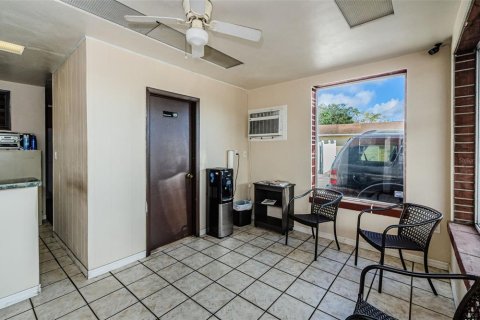 Immobilier commercial à vendre à Holiday, Floride: 297.29 m2 № 1247655 - photo 6