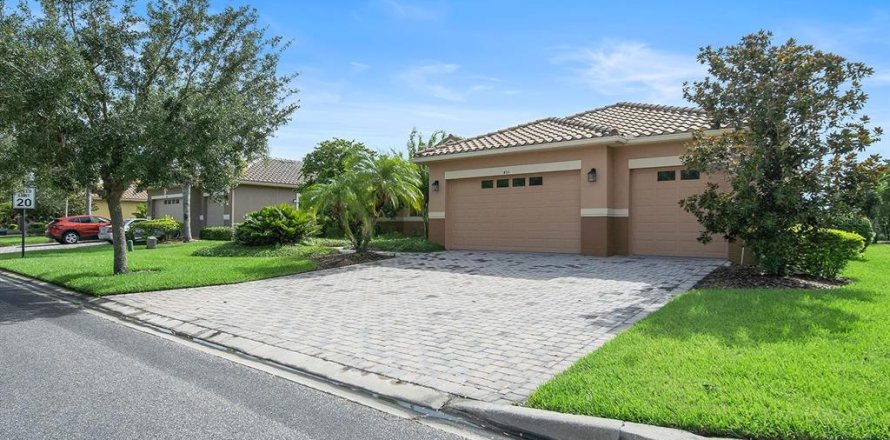 Villa ou maison à Kissimmee, Floride 3 chambres, 239.69 m2 № 1274593