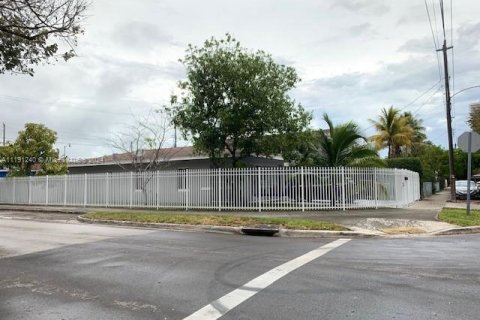 Купить земельный участок в Майами, Флорида № 1119168 - фото 14