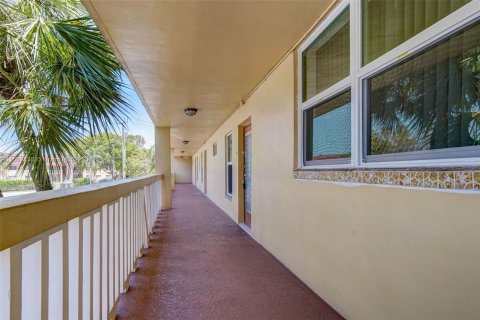 Copropriété à vendre à Tamarac, Floride: 2 chambres, 81.75 m2 № 1119209 - photo 13