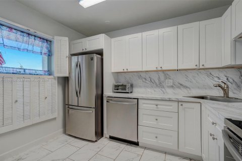 Copropriété à vendre à Tamarac, Floride: 2 chambres, 81.75 m2 № 1119209 - photo 17