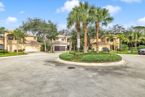 Villa ou maison à vendre à Coconut Creek, Floride: 4 chambres, 225.47 m2 № 1133033 - photo 2