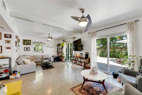 Casa en venta en Tampa, Florida, 3 dormitorios, 161.84 m2 № 1390517 - foto 25