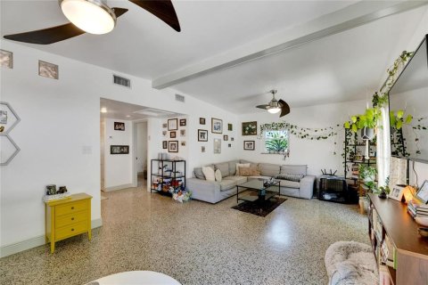 Casa en venta en Tampa, Florida, 3 dormitorios, 161.84 m2 № 1390517 - foto 26