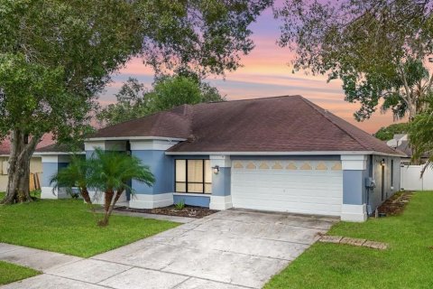 Casa en venta en Tampa, Florida, 4 dormitorios, 218.32 m2 № 1390483 - foto 1