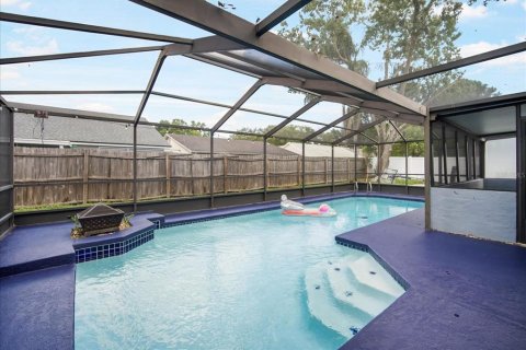 Villa ou maison à vendre à Tampa, Floride: 4 chambres, 218.32 m2 № 1390483 - photo 2