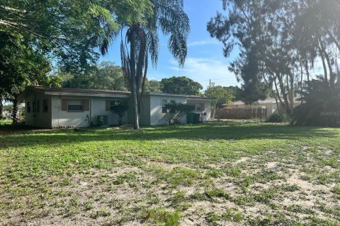 Villa ou maison à vendre à Clearwater, Floride: 4 chambres, 187.38 m2 № 1264886 - photo 12