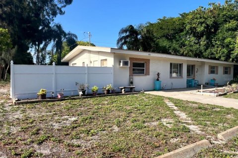 Villa ou maison à vendre à Clearwater, Floride: 4 chambres, 187.38 m2 № 1264886 - photo 14