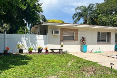 Villa ou maison à vendre à Clearwater, Floride: 4 chambres, 187.38 m2 № 1264886 - photo 2