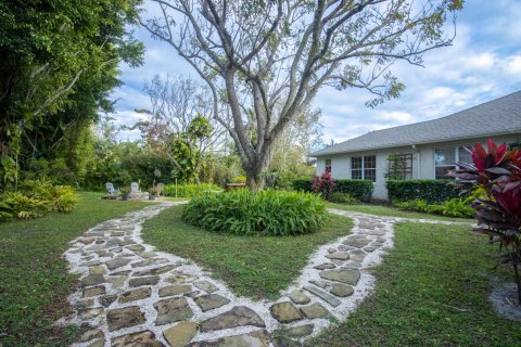 House in Wellington, Florida 4 bedrooms, 307.97 sq.m. № 1180605 - photo 6