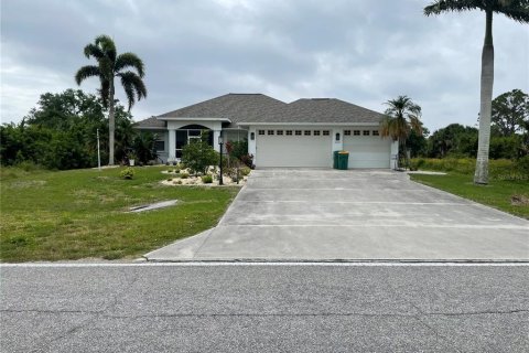 Villa ou maison à vendre à Port Charlotte, Floride: 3 chambres, 182.55 m2 № 1113578 - photo 5