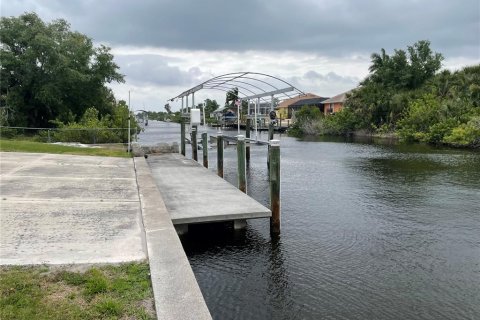 Villa ou maison à vendre à Port Charlotte, Floride: 3 chambres, 182.55 m2 № 1113578 - photo 16