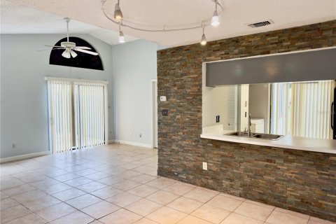 Duplex à vendre à Orlando, Floride: 3 chambres, 121.89 m2 № 1308222 - photo 6