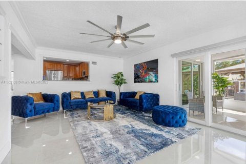 Casa en venta en Wilton Manors, Florida, 3 dormitorios, 228.35 m2 № 611812 - foto 11