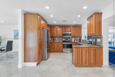 Casa en venta en Wilton Manors, Florida, 3 dormitorios, 228.35 m2 № 611812 - foto 19