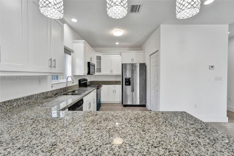 Casa en venta en Miami, Florida, 4 dormitorios, 160.54 m2 № 1380452 - foto 4