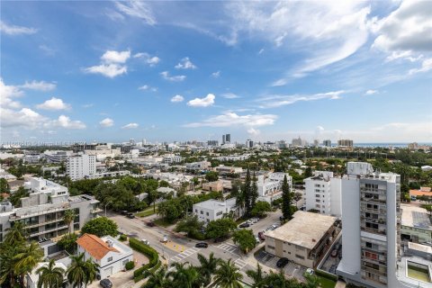 Copropriété à vendre à Miami Beach, Floride: 2 chambres, 117.24 m2 № 1380453 - photo 26