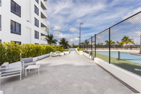 Copropriété à vendre à Miami Beach, Floride: 2 chambres, 117.24 m2 № 1380453 - photo 8