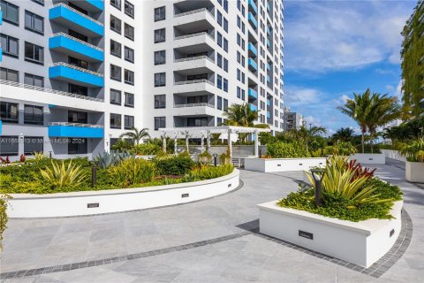 Condominio en venta en Miami Beach, Florida, 2 dormitorios, 117.24 m2 № 1380453 - foto 17