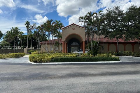 Copropriété à vendre à Pembroke Pines, Floride: 2 chambres, 91.51 m2 № 1379039 - photo 6