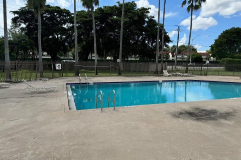 Condominio en venta en Pembroke Pines, Florida, 2 dormitorios, 91.51 m2 № 1379039 - foto 8