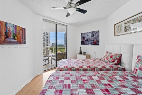 Condominio en venta en Aventura, Florida, 2 dormitorios, 110.27 m2 № 1180021 - foto 20