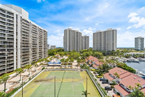 Condo in Aventura, Florida, 2 bedrooms  № 1180021 - photo 26