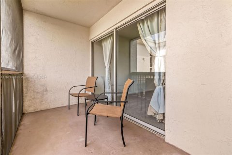 Condominio en venta en Plantation, Florida, 1 dormitorio, 70.98 m2 № 1282083 - foto 13