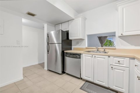 Condo in Plantation, Florida, 1 bedroom  № 1282083 - photo 19