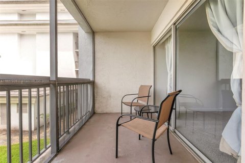 Condominio en venta en Plantation, Florida, 1 dormitorio, 70.98 m2 № 1282083 - foto 15